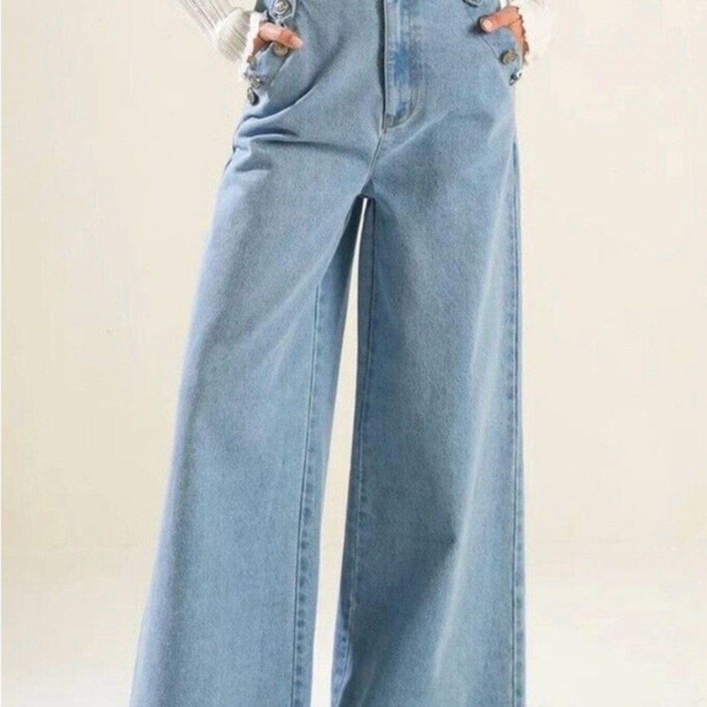 Stylish Light Blue Wide-Leg Jeans